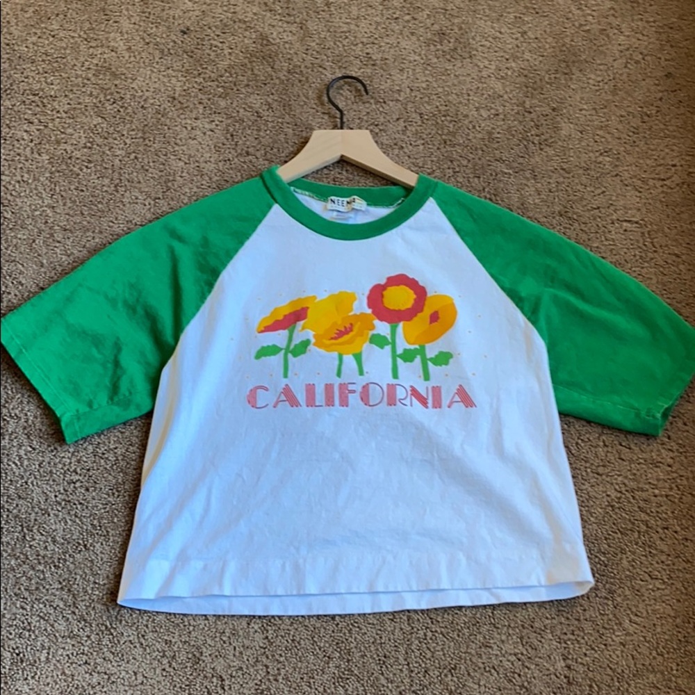 ADORABLE CALIFORNIA CROP TOP TEE